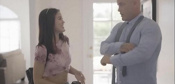  Cute stepdaughter had a funny incident in her pants